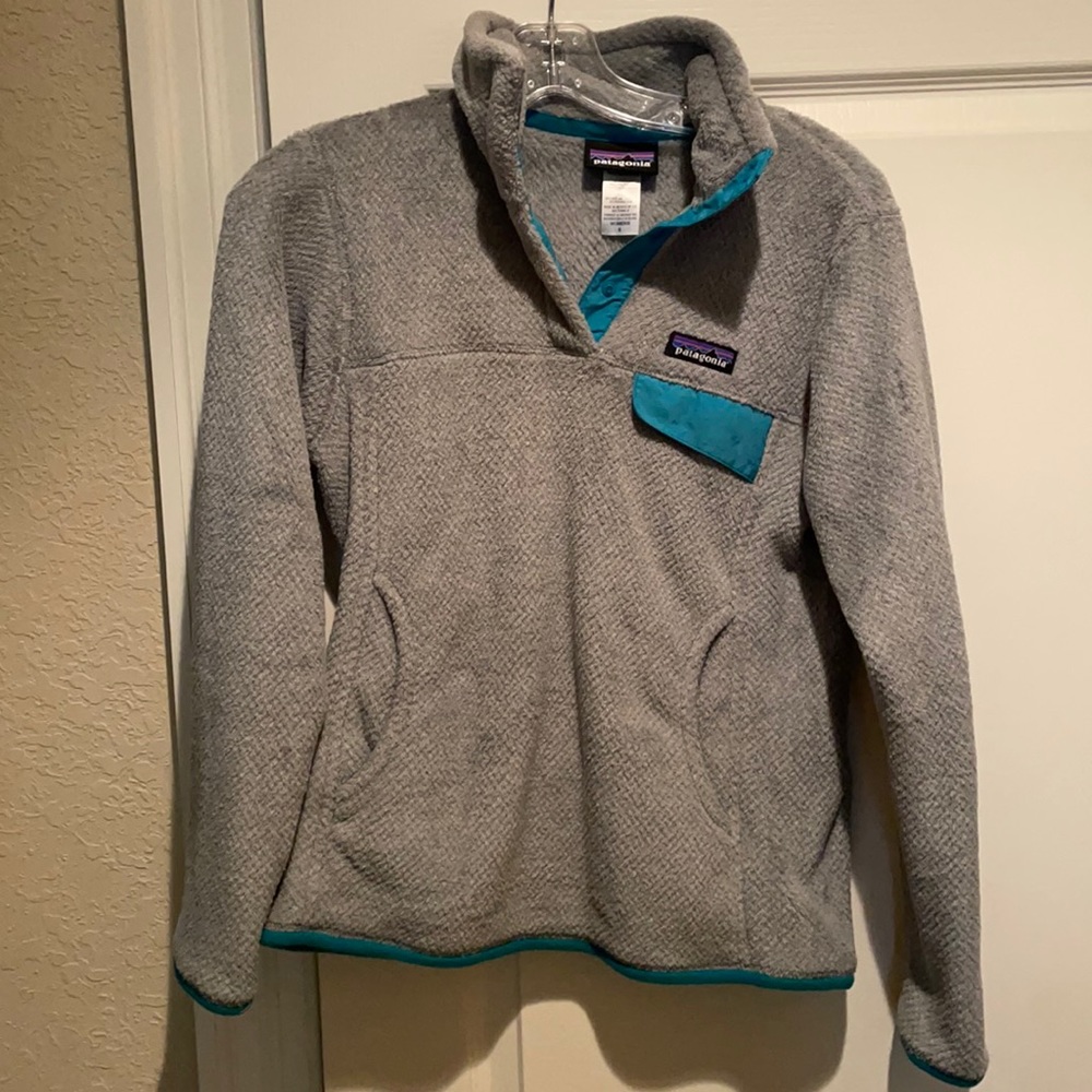 Women’s Patagonia are-tool snap t